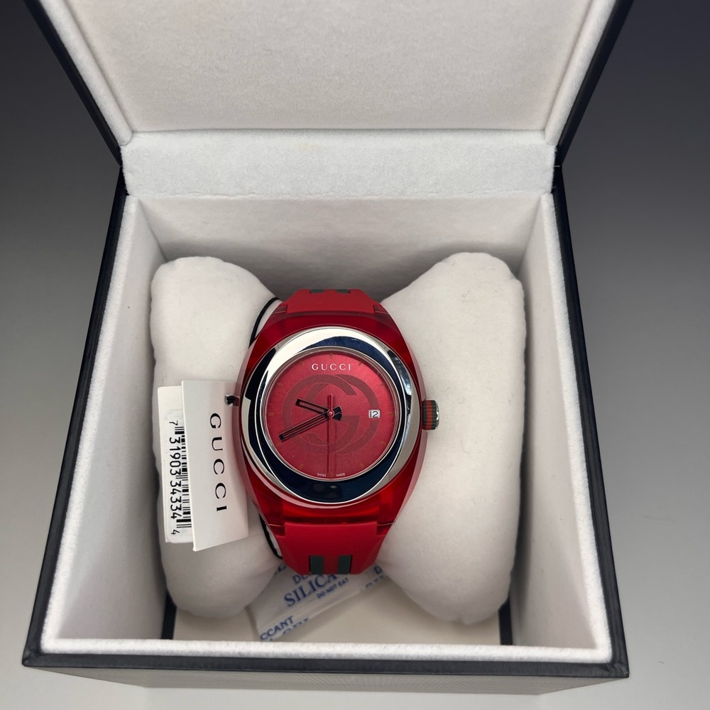 Gucci Sync Quartz Red Dial Stainless Steel Unisex Watch